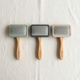 Pawly Pumpkin Brush - alle drei Farben Salbeigruen Anthrazit Sandbeige